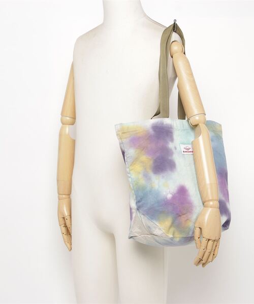 Battenwear(バテンウエア)の「BATTENWEAR Tie Dye Canvas Tote (バテンウェア タイダイキャンバストート)(マルチ)(Men's)(86081)(トートバッグ・メンズ・マルチ・FREE)」の3枚目の写真
