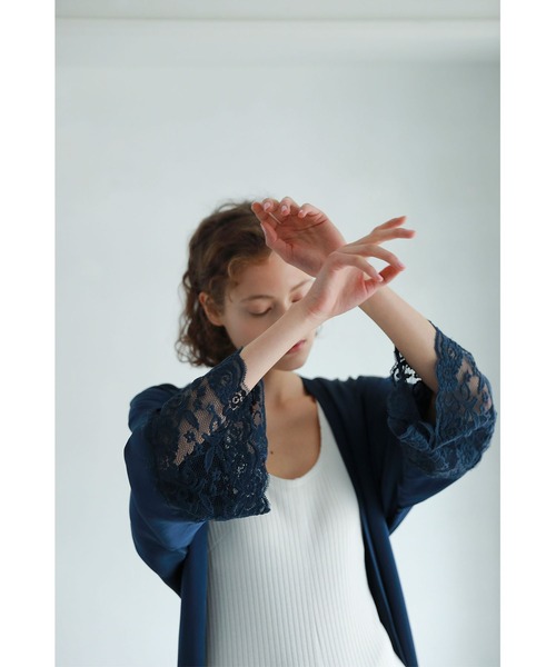 Priv. Spoons Club（プライベートスプーンズクラブ）の「シルクレースロングガウン（カーディガン/ボレロ・レディース・ネイビー/ホワイト・FREE）」の15枚目の写真