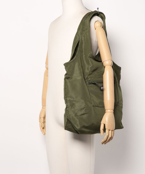 NEW ERA（ニューエラ）の「【NEW ERA】エコトートバッグ 22L パッカブル（エコバッグ/サブバッグ・メンズ・ブラック/アイボリー/オリーブ・ONESIZE）」の8枚目の写真