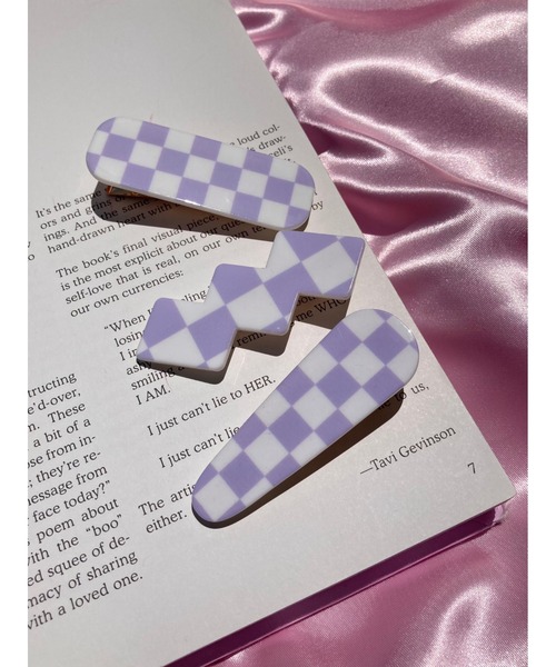 WC（ダブル シー）の「3Pフラッグチェッククリップ（バレッタ/ヘアクリップ・レディース・サックスブルー/グリーン/パープル・FREE）」の3枚目の写真