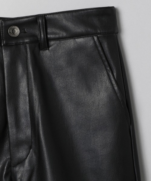 JEANASIS（ジーナシス）の「ビーガンレザースリットショートパンツ/239821（その他パンツ・レディース・ブラック/グレイッシュベージュ/アイボリー・FREE）」の16枚目の写真