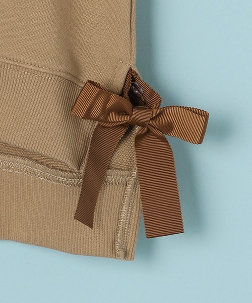 Lindsay（リンジィ）の「サイドリボン胸刺しゅうアソートトレーナー（スウェット・キッズ・モカ/アイボリー/ピンク/ブルーグレー・L/M/S）」の13枚目の写真