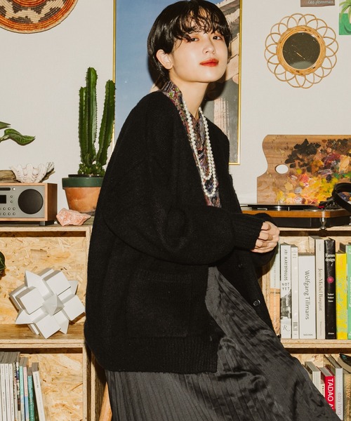 kutir（クティール）の「もちもちVネックカーディガン（カーディガン/ボレロ・レディース・オレンジ/ベージュ/ブラック/マスタード・FREE）」の5枚目の写真