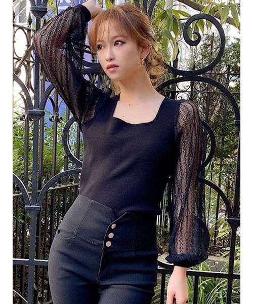 RESEXXY（リゼクシー）の「スクエアネックレースニットトップス（ニット/セーター・レディース・ホワイト/ブラック/オレンジ/ブルー・FREE）」の3枚目の写真