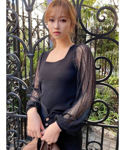 RESEXXY（リゼクシー）の「スクエアネックレースニットトップス（ニット/セーター・レディース・ホワイト/ブラック/オレンジ/ブルー・FREE）」の17枚目の写真