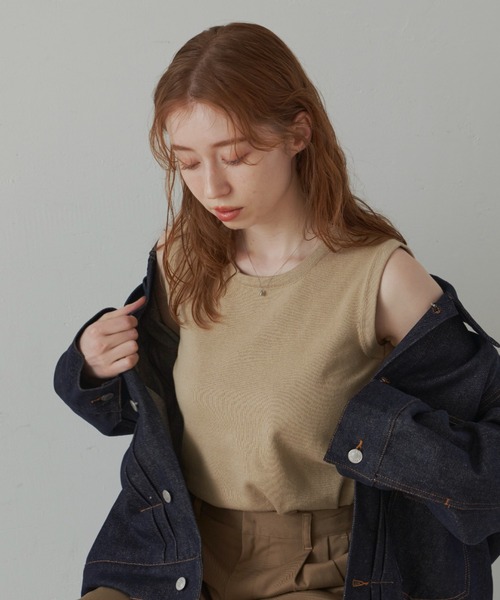 hinari（ヒナリ）の「カラーニットタンク（その他トップス・レディース・ベージュ/ブラウン/アイボリー/テラコッタ・FREE）」の8枚目の写真