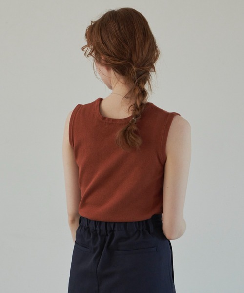 hinari（ヒナリ）の「カラーニットタンク（その他トップス・レディース・ベージュ/ブラウン/アイボリー/テラコッタ・FREE）」の22枚目の写真