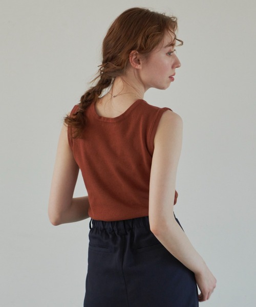 hinari（ヒナリ）の「カラーニットタンク（その他トップス・レディース・ベージュ/ブラウン/アイボリー/テラコッタ・FREE）」の20枚目の写真