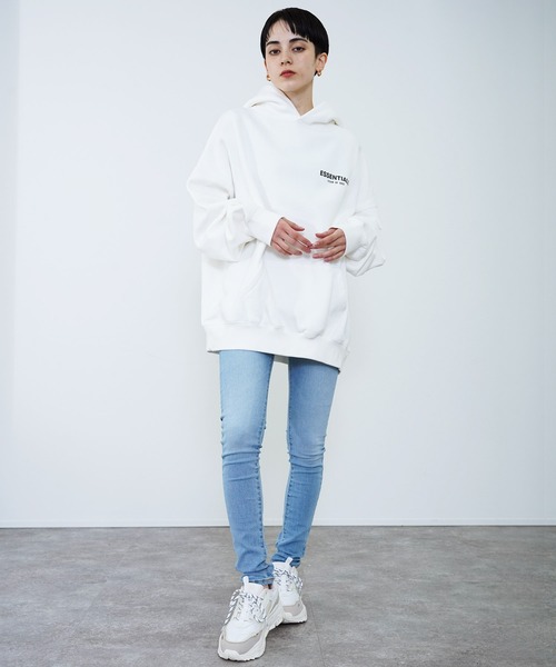 FOG ESSENTIALS(エフオージーエッセンシャルズ)の「FOG ESSENTIALS エフオージー エッセンシャルズ バックフォトプリント プルパーカー(パーカー・メンズ・ブラック/ホワイト・M/XL/L)」の8枚目の写真