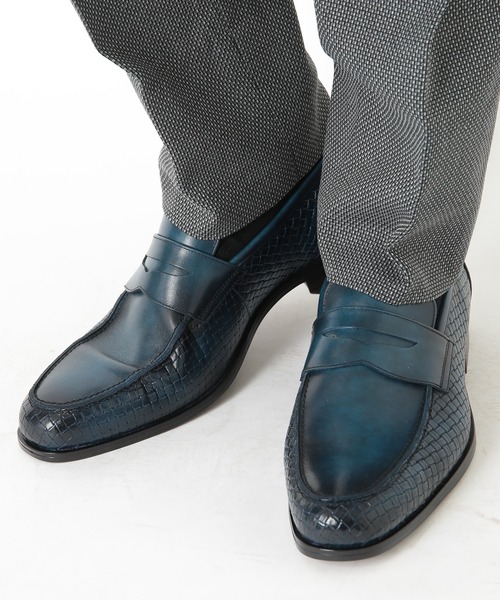 CROWDED CLOSET（クラウデッドクローゼット）の「型押しレザーコインローファー（ローファー・メンズ・ネイビー/ブラウン・02/03/01）」の2枚目の写真