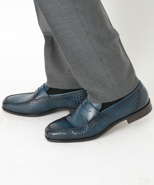 CROWDED CLOSET（クラウデッドクローゼット）の「型押しレザーコインローファー（ローファー・メンズ・ネイビー/ブラウン・02/03/01）」の4枚目の写真