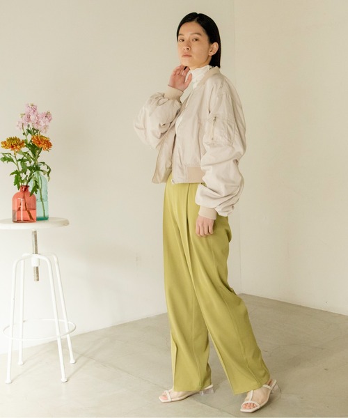 ANGIE（アンジー）の「ショートMA-1（ブルゾン・レディース・ライトグレー/ブラック/カーキ/アイボリー・FREE）」の7枚目の写真