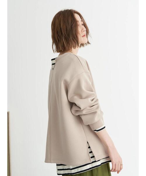 earth music&ecology（アースミュージックアンドエコロジー）の「ダンボールバックスリットネックプルオーバー＊（スウェット・レディース・チャコールグレー/サックスブルー/ピンク/グレイッシュベージュ・FREE）」の8枚目の写真