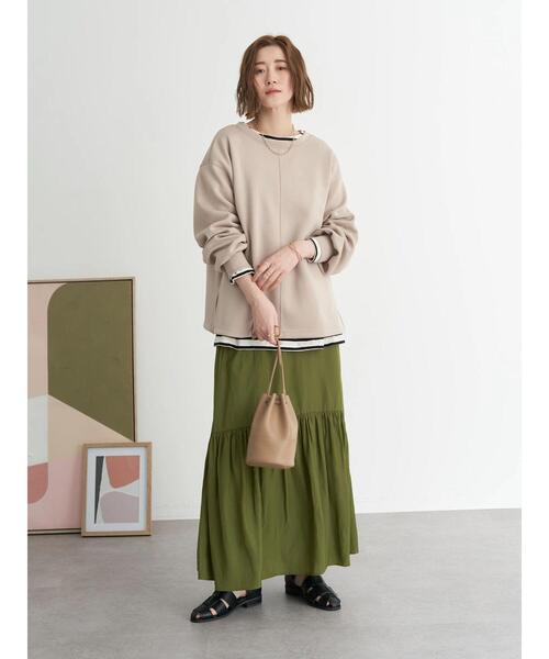 earth music&ecology（アースミュージックアンドエコロジー）の「ダンボールバックスリットネックプルオーバー＊（スウェット・レディース・チャコールグレー/サックスブルー/ピンク/グレイッシュベージュ・FREE）」の10枚目の写真