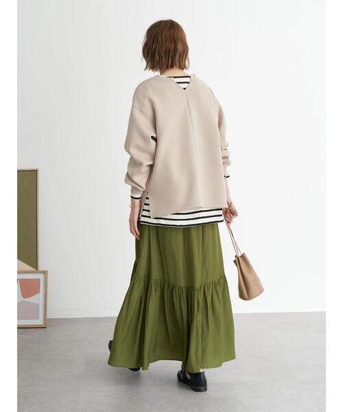 earth music&ecology（アースミュージックアンドエコロジー）の「ダンボールバックスリットネックプルオーバー＊（スウェット・レディース・チャコールグレー/サックスブルー/ピンク/グレイッシュベージュ・FREE）」の12枚目の写真