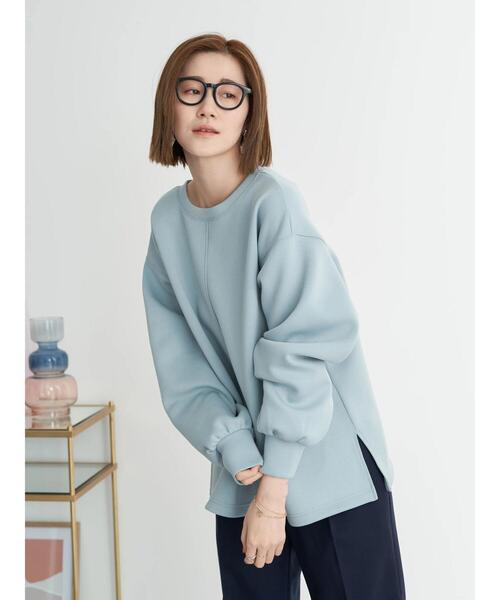 earth music&ecology（アースミュージックアンドエコロジー）の「ダンボールバックスリットネックプルオーバー＊（スウェット・レディース・チャコールグレー/サックスブルー/ピンク/グレイッシュベージュ・FREE）」の13枚目の写真