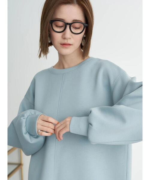 earth music&ecology（アースミュージックアンドエコロジー）の「ダンボールバックスリットネックプルオーバー＊（スウェット・レディース・チャコールグレー/サックスブルー/ピンク/グレイッシュベージュ・FREE）」の16枚目の写真