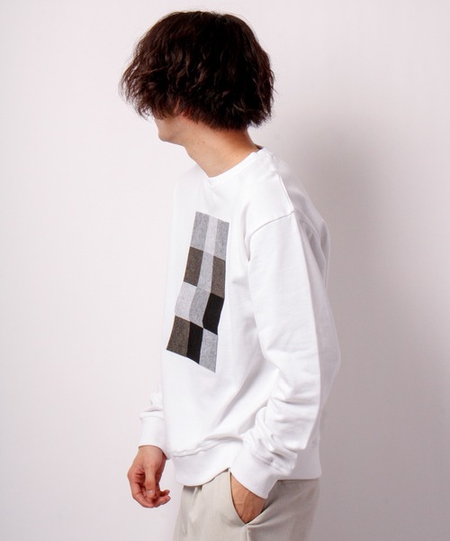 House of Blues（ハウスオブブルース）の「T/C裏毛フェルト圧着クルーネックプルオーバー（スウェット・メンズ・ブラック/オフホワイト/杢グレー・M/L）」の7枚目の写真