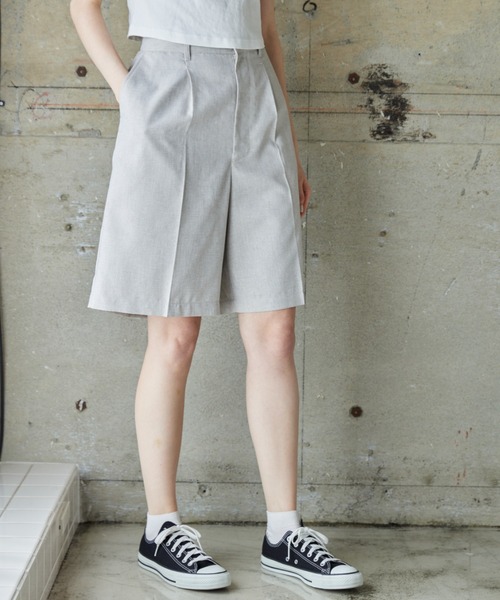 flaner（フラネ）の「Loose linen like half pants/ルーズリネンライクハーフパンツ（その他パンツ・レディース・カーキ/ナチュラル・SMALL/MEDIUM/LARGE）」の4枚目の写真