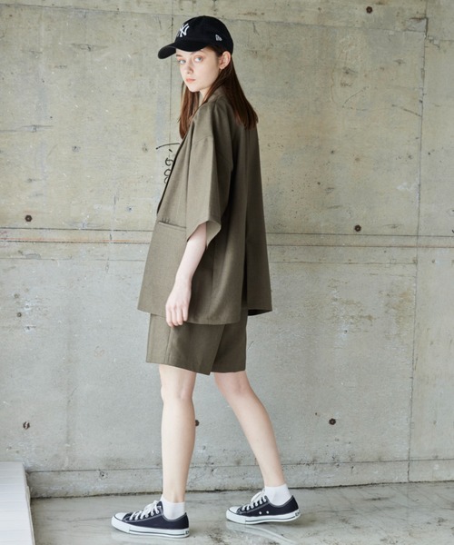 flaner（フラネ）の「Loose linen like half pants/ルーズリネンライクハーフパンツ（その他パンツ・レディース・カーキ/ナチュラル・SMALL/MEDIUM/LARGE）」の17枚目の写真