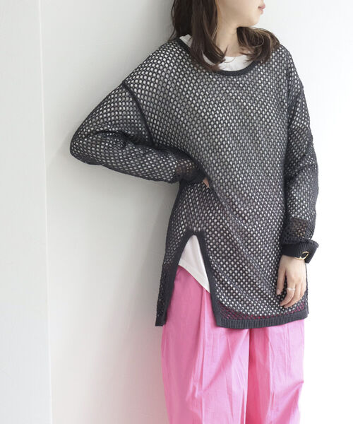 fredy emue（フレディエミュ）の「メッシュチュニックプルオーバーニット（ニット/セーター・レディース・キナリ/チャコールグレー/グリーン・38）」の17枚目の写真