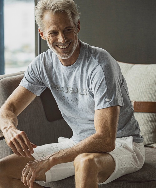 1PIU1UGUALE3 RELAX(ウノピゥウノウグァーレトレ)ランダムラインストーン半袖Tシャツ（Tシャツ/カットソー）｜1PIU1UGUALE3 RELAX （ウノピゥウノウグァーレトレ リラックス）