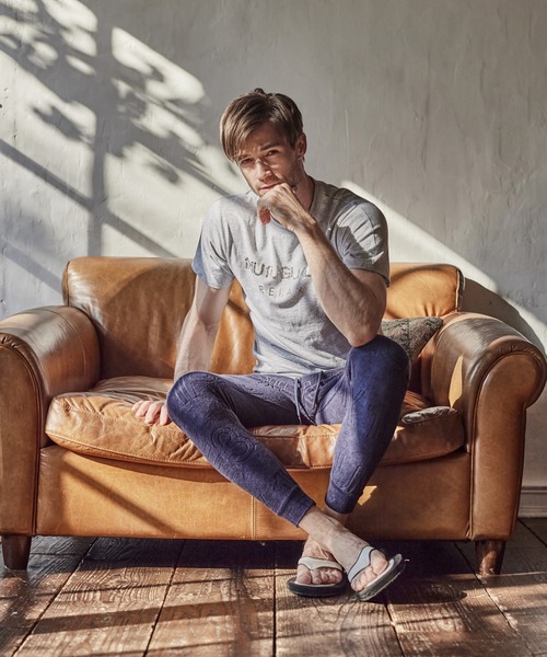 1PIU1UGUALE3 RELAX(ウノピゥウノウグァーレトレ)ランダムラインストーン半袖Tシャツ（Tシャツ/カットソー）｜1PIU1UGUALE3 RELAX （ウノピゥウノウグァーレトレ リラックス）