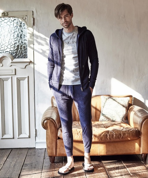 1PIU1UGUALE3 RELAX(ウノピゥウノウグァーレトレ)ランダムラインストーン半袖Tシャツ（Tシャツ/カットソー）｜1PIU1UGUALE3 RELAX （ウノピゥウノウグァーレトレ リラックス）