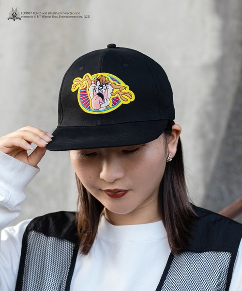 kutir（クティール）の「【LOONEY TUNESコラボ】刺繍入り6パネル