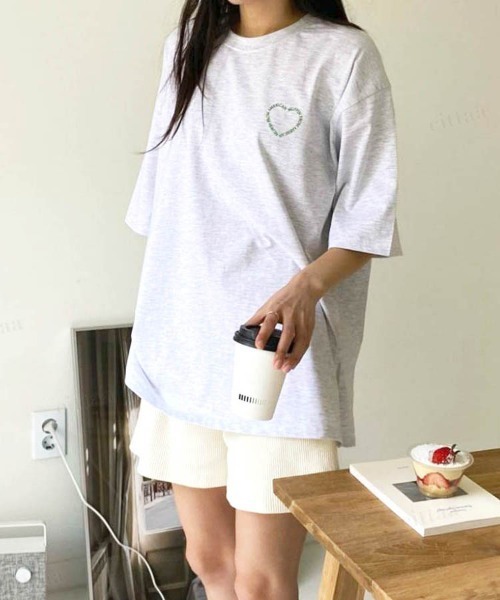 Dalfwin（ダールフィン）の「韓国ファッションハートプリント半袖Tシャツ（Tシャツ/カットソー・レディース・ホワイト/ピンク/グリーン/グレー系その他・FREE）」の20枚目の写真