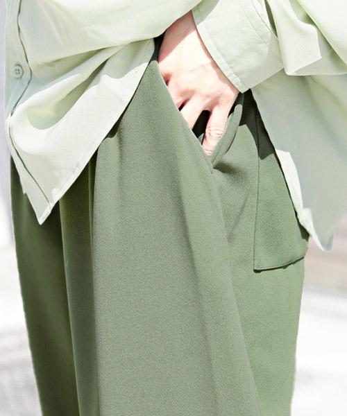 LUXSTYLE(ラグスタイル)の「梨地ツータックワイドパンツ(その他パンツ・メンズ・ブラウン/ブラック/グリーン・L/M)」の12枚目の写真