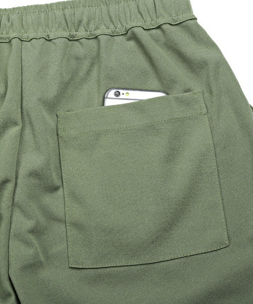 LUXSTYLE(ラグスタイル)の「梨地ツータックワイドパンツ(その他パンツ・メンズ・ブラウン/ブラック/グリーン・L/M)」の16枚目の写真