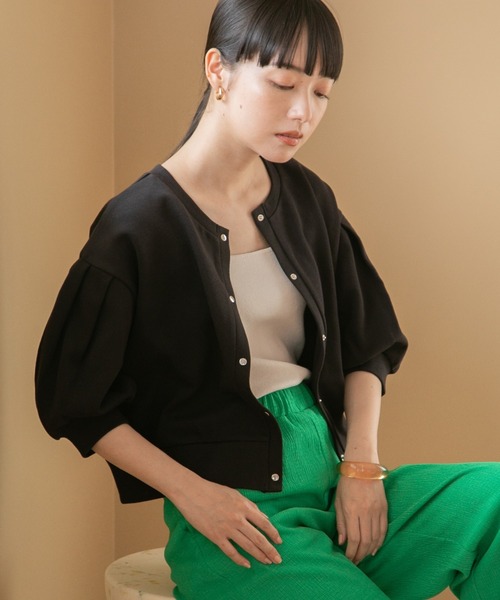 LOWRYS FARM(ローリーズファーム)の「2WAYカットカーディガン5分袖 287004(カーディガン/ボレロ・レディース・ブラック/グレー/グリーン/アイボリー・FREE)」の3枚目の写真