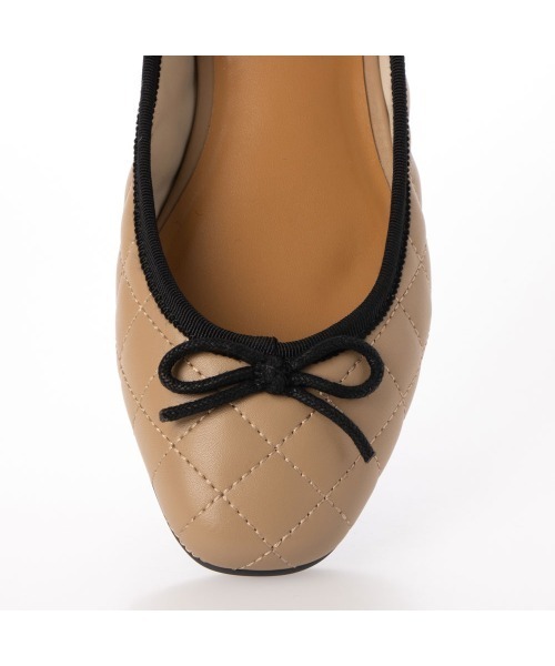 EVOL（イーボル）の「【EVOL】キルティングバレエシューズ IT9903（バレエシューズ・レディース・ブラック/ベージュ・22.5cm/23.0cm/23.5cm/24.0cm/24.5cm/25.0cm）」の12枚目の写真