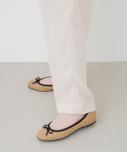 EVOL（イーボル）の「【EVOL】キルティングバレエシューズ IT9903（バレエシューズ・レディース・ブラック/ベージュ・22.5cm/23.0cm/23.5cm/24.0cm/24.5cm/25.0cm）」の14枚目の写真