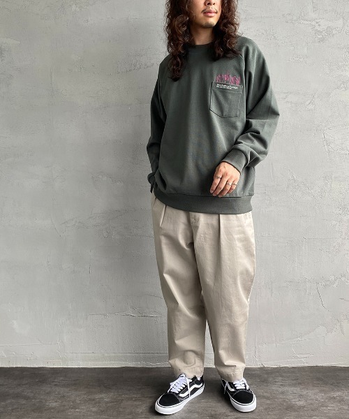 Manhattan Portage（マンハッタンポーテージ）の「[MANHATTAN PORTAGE/マンハッタンポーテージ] 別注 ポケット刺繍クルーネックスウェット（スウェット・レディース・ホワイト/ブラック/グリーン・S/M/L/XL）」の11枚目の写真