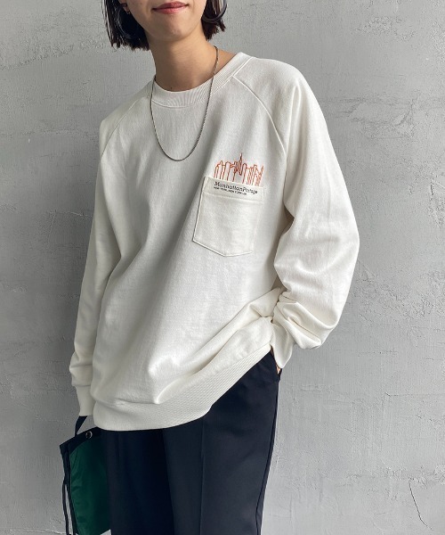 Manhattan Portage（マンハッタンポーテージ）の「[MANHATTAN PORTAGE/マンハッタンポーテージ] 別注 ポケット刺繍クルーネックスウェット（スウェット・レディース・ホワイト/ブラック/グリーン・S/M/L/XL）」の12枚目の写真