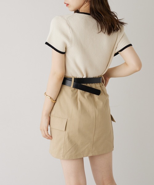 Chico（チコ）の「胸刺繍パイピングチビニット（ニット/セーター・レディース・ブラック/ベージュ/ピンク/ブルー・FREE）」の10枚目の写真