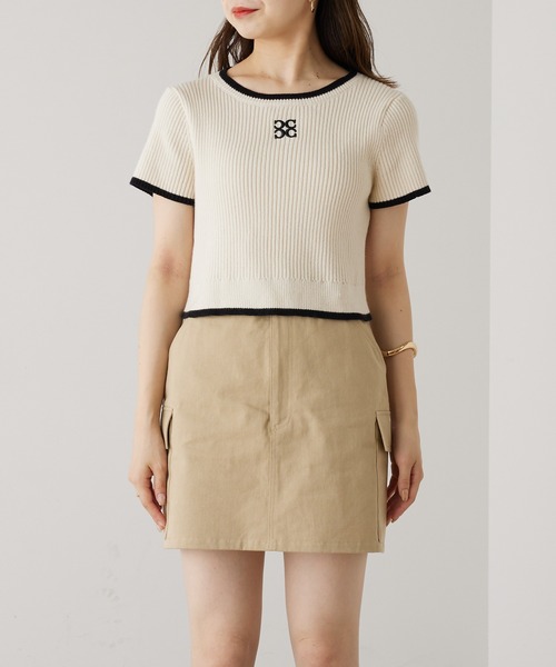 Chico（チコ）の「胸刺繍パイピングチビニット（ニット/セーター・レディース・ブラック/ベージュ/ピンク/ブルー・FREE）」の9枚目の写真