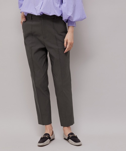 ROPE'（ロペ）の「ピンタックシガレットパンツ（その他パンツ・レディース・チャコールグレー/ブラウン/ブルー系その他4/ピンク・36/38/40）」の2枚目の写真