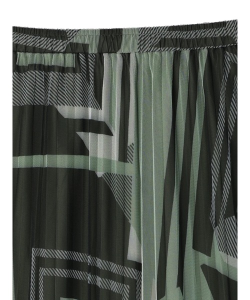YECCA VECCA（イェッカヴェッカ）の「幾何学柄チュールプリーツスカート（スカート・レディース・ベージュ/グリーン・FREE）」の17枚目の写真