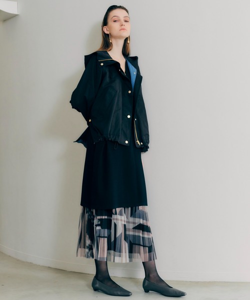 YECCA VECCA（イェッカヴェッカ）の「幾何学柄チュールプリーツスカート（スカート・レディース・ベージュ/グリーン・FREE）」の5枚目の写真