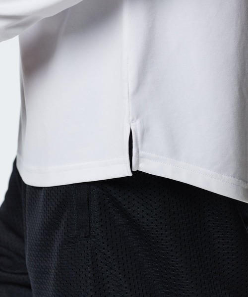 UNDER ARMOUR(アンダーアーマー)の「カリー テック ロングスリーブ Tシャツ 〈カリーロゴ〉(バスケットボール/メンズ)(Tシャツ/カットソー・メンズ・ブラック/ホワイト・S/L/XL/M/XXL/3XL)」の18枚目の写真