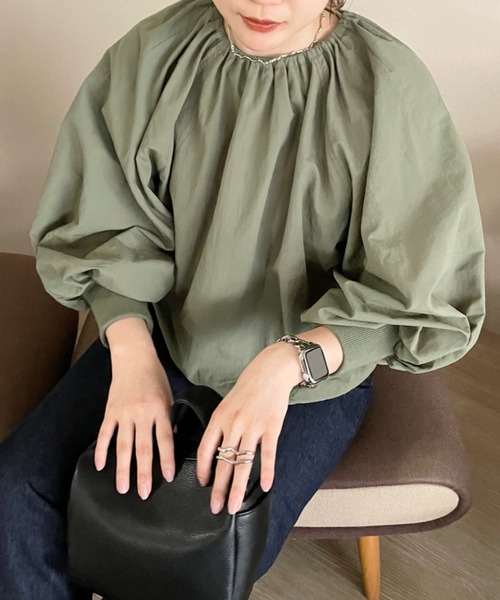 みー様 LOWRYS FARM（ローリーズファーム）の「ドロストブルソンブラウス