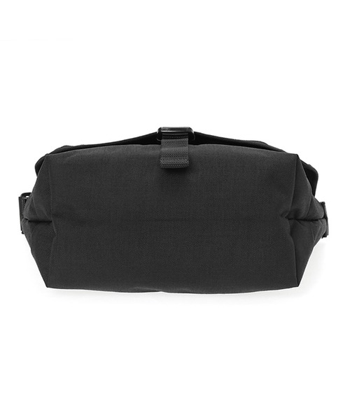 Manhattan Portage（マンハッタンポーテージ）の「Nylon Messenger Bag JRS Flap Zipper Pocket（メッセンジャーバッグ・メンズ・ブラック・SMALL）」の11枚目の写真