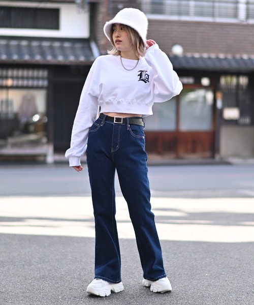 SPINNS（スピンズ）の「【肌チラ見せで盛れスタイル】LAワンポイント