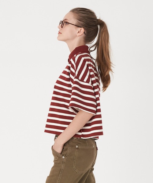 Levi's（リーバイス）の「Levi's/リーバイス クロップド ポロシャツ FIRED BRICK（Tシャツ/カットソー・レディース・レッド・S/XS/M）」の3枚目の写真