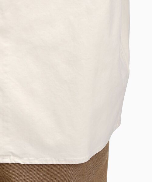 Calvin Klein(カルバン・クライン)の「ストライプ CK バック グラフィック オーバーシャツ(シャツ/ブラウス・メンズ・ホワイト・S/M/XL/L)」の8枚目の写真