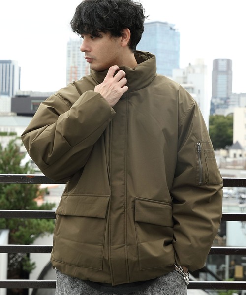 ８(eight)（エイト）の「中綿ノンキルトブルゾン（ダウンジャケット/コート・メンズ・ライトカーキ/オリーブ/ブラック・LARGE/MEDIUM）」の17枚目の写真