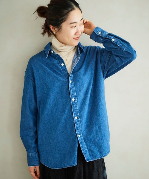 le.coeur blanc(ルクールブラン)の「レギュラーカラーデニムシャツ(シャツ/ブラウス・レディース・ネイビー/ブルー・38)」の12枚目の写真